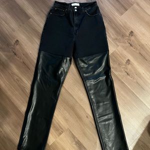 Abercrombie and Fitch - The 90’s Straight Ultra High Rise Jeans 29 Long